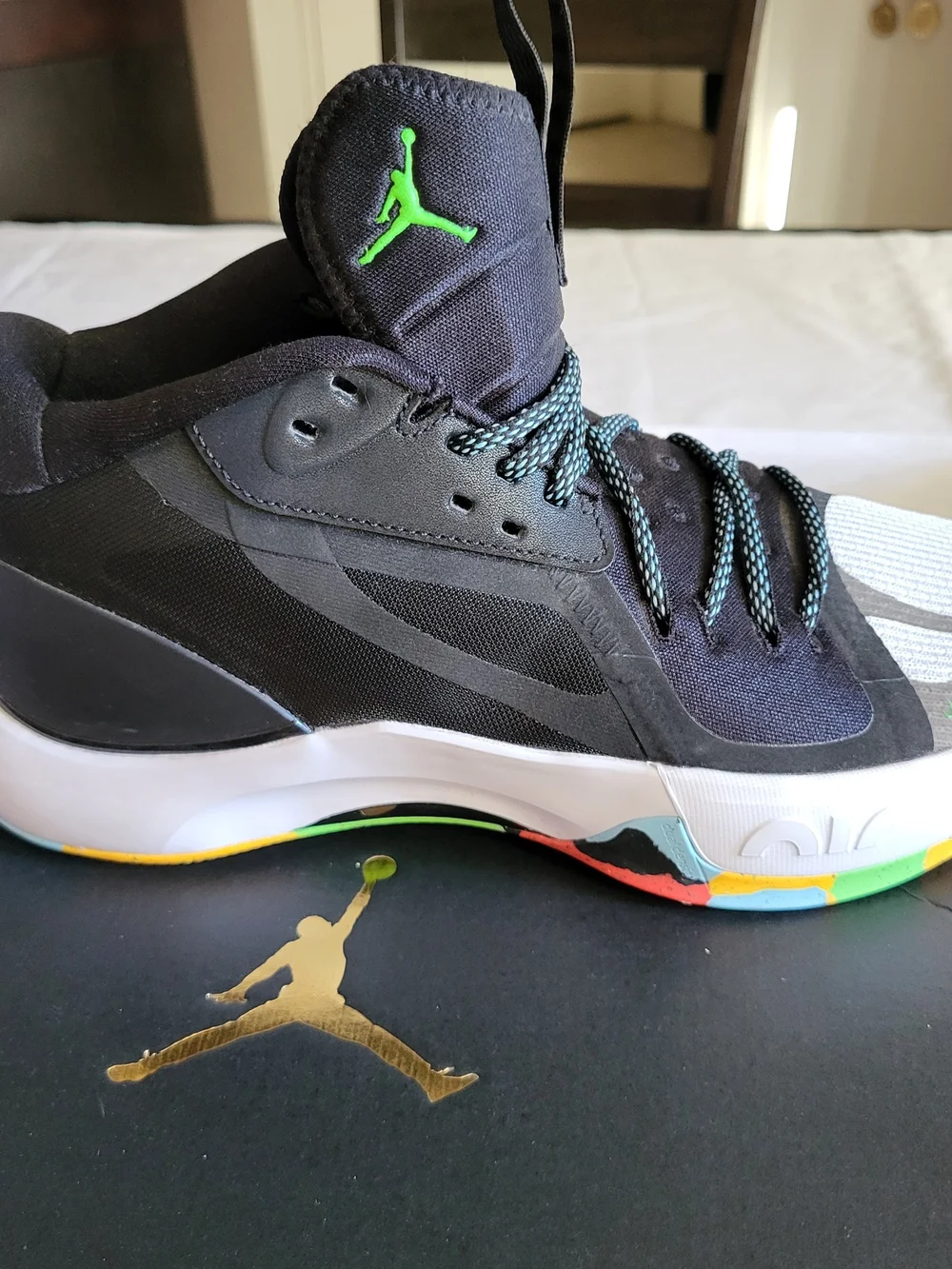 *NEW* Nike Jordan Zoom Separate Black/Green Strike Size Men's 10 Women's 11.5